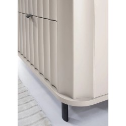 Komoda NEVADA – nowoczesna i pojemna komoda z szafkami