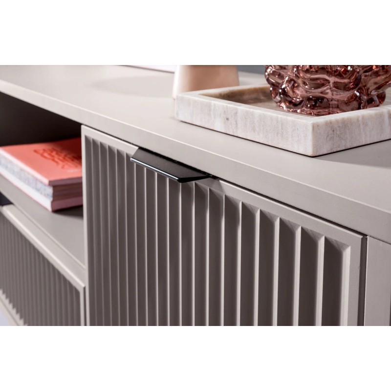 szafka do salonu w kolorze kaszmirowym