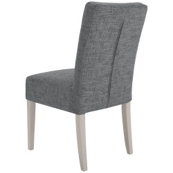 Krzesło tapicerowane FREYA – Bouclé RAVEN, nogi drewniane