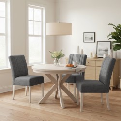 Krzesło tapicerowane FREYA – Bouclé RAVEN, nogi drewniane