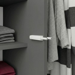 Szafa z drzwiami uchylnymi CLASSIC 90 cm – TIP-ON, drążek i półki